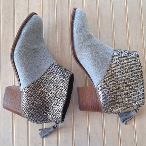 Toms Leila Gray Silver Metallic Tweed 8.5 W Short Gray Wool Chunky Heel Boots - Picture 1 of 10